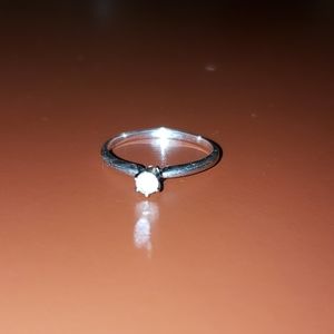 Diamond ring